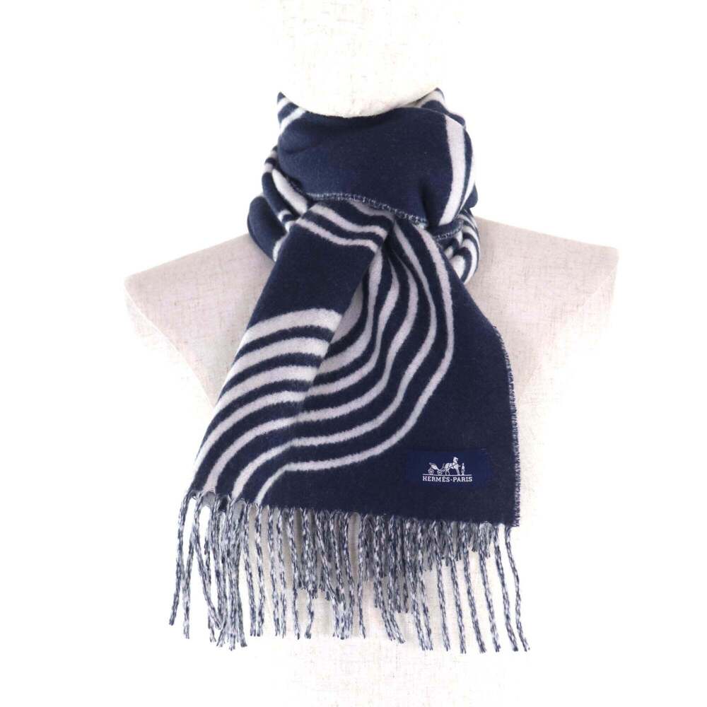 HERMES White Scarf - Picture 4 of 10